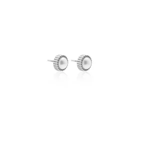 Radiant / Pearl Studs / Silver